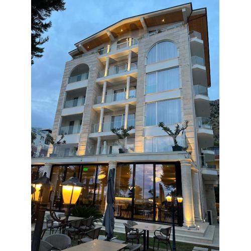 Trevi Hotel & Restorant, Shengjin