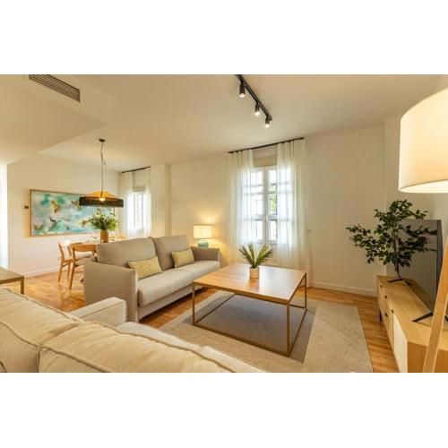 Triana Deluxe by Valcambre