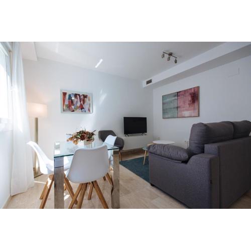 Triana Home - Free Parking