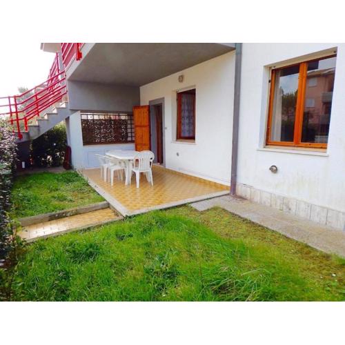 Trilocale con giardino a 100mt dal mare, Marcelii - M144