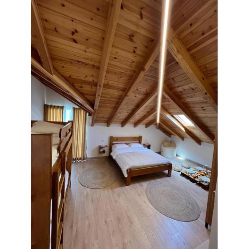 Tringa Guesthouse - Mrizi i Zanave