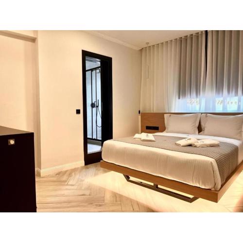 Triple A - Urban Glow Studios in Psiri-Platia Theatrou - Free Parking!