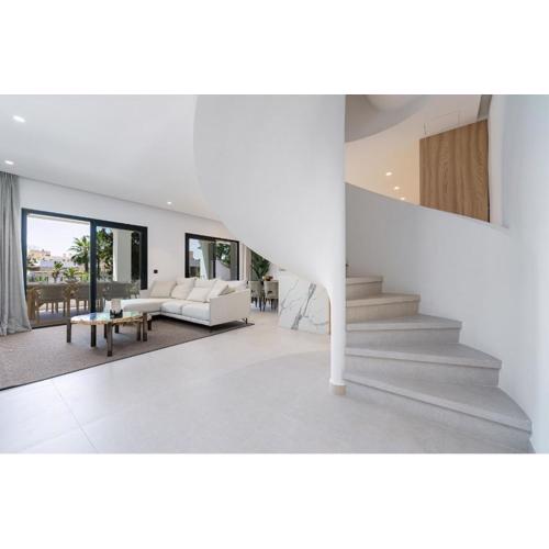 Triplex en Aloha Gardens, 4 habitaciones