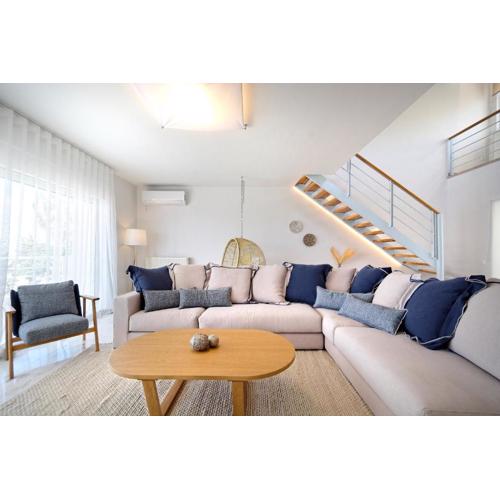 Triplex Villa Gardenia Glyfada sea view