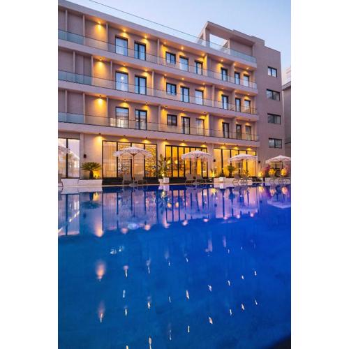 Tris3 Hotel