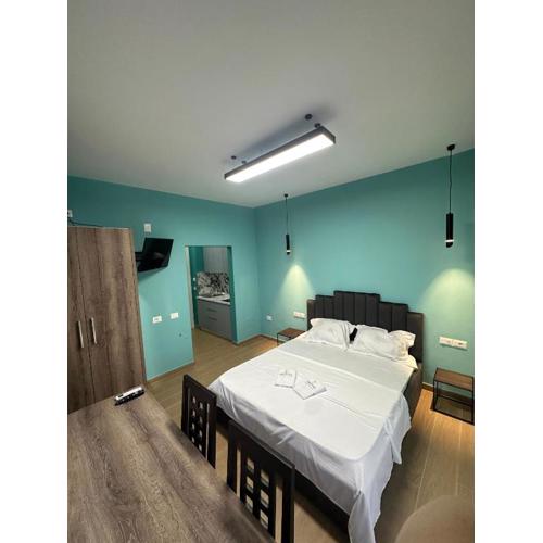 TRIZONE Studio & Apartaments