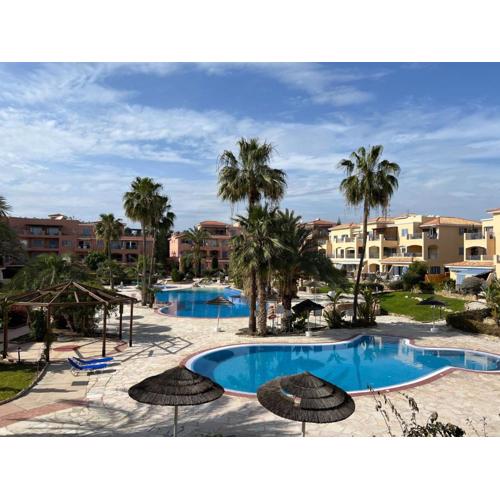 Tropical Paradise in Harbour Paphos, Central & Close to Beach