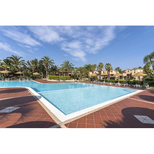 Tropical Residence In Santa Margherita Di Pula