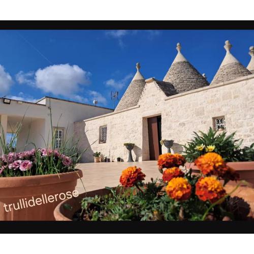 TRULLI delle rose Puglia and small garden