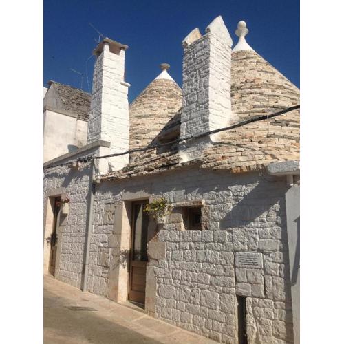 Trulli Lovers 1