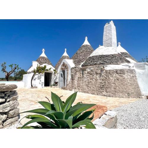 Trulli Pace 1879 Martina Franca