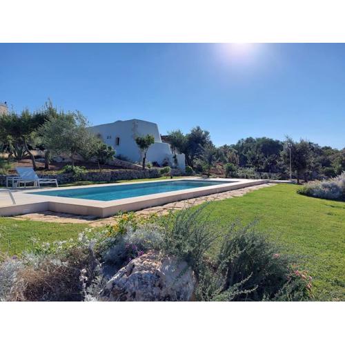 Trullo dei Mori, sea view villa with swimming pool