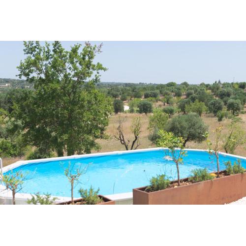 Trullo Stella with exclusive pool
