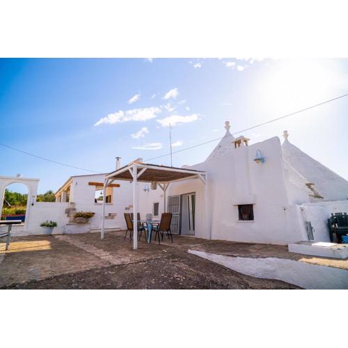 Trullo Tre Coni