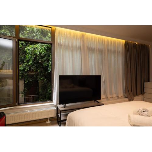 Tsakalof 10A Kolonaki by Zeussuites