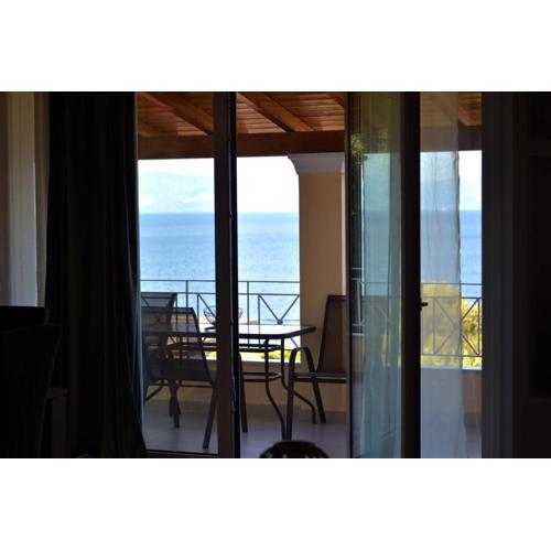 Tsaki seaview apartment