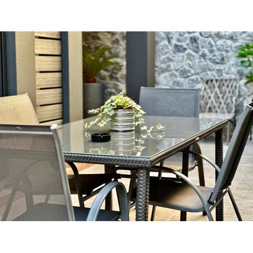 T&T Luxury Apartments - Rooftop Jacuzzi