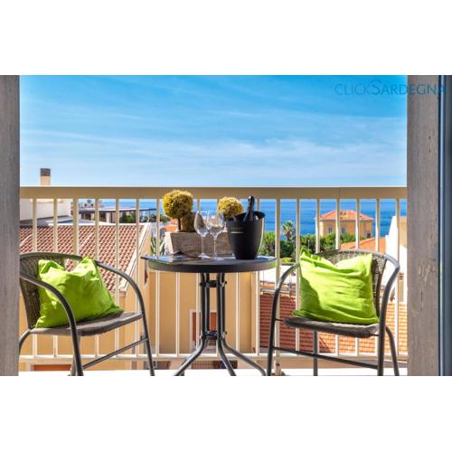 Tudor Flat sea view with WiFi unlimited, next to the sea