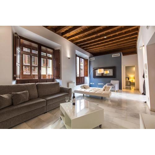 tuGuest Elvira Suites