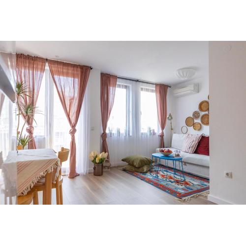 Tulip by RV Apartments