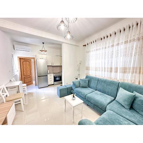 TURQUOISE Central 2BR Apartment