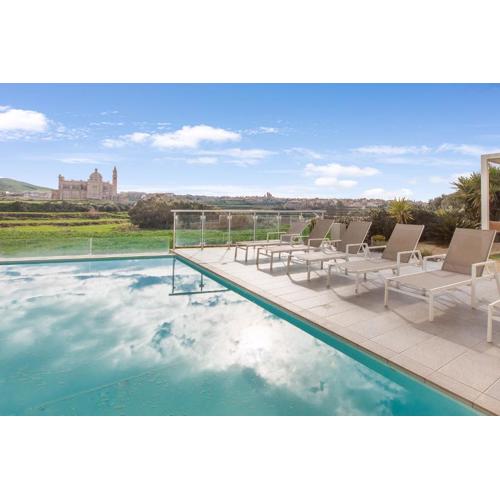 Twilight Gozitan Farmhouse With Pool - Happy Rentals