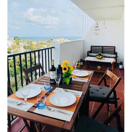 Two Bed, Two Bath Apartment with Sea Views - Angel de Miraflores