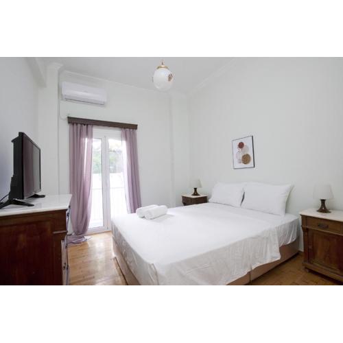 Two bedroom apartment at Koukaki