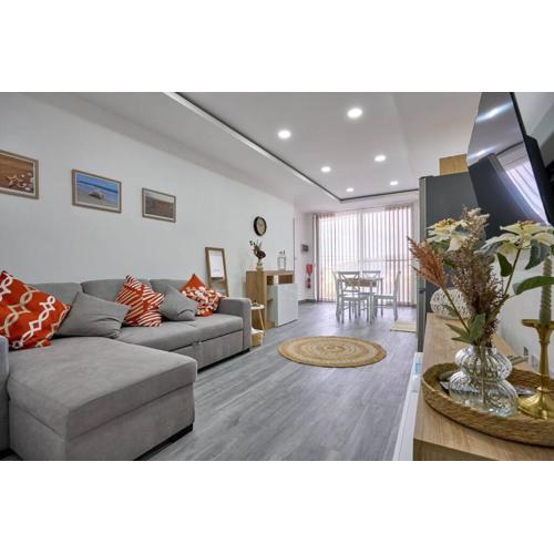 Two Bedroom Apartment in Xemxija, St. Paul\