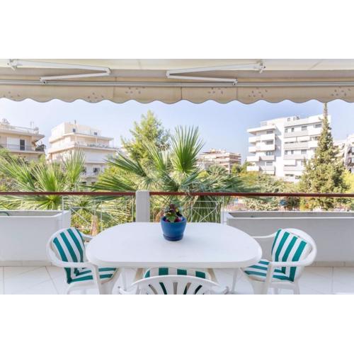 Two Bedroom Apartment Near Alimos Marina !