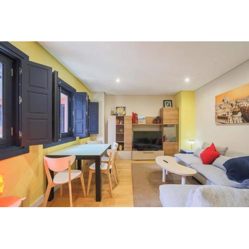 Two Bedroom Apartment Plaza Mayor By SharingCo