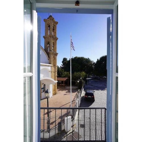 Two Bedroom Apartment w/ Balcony