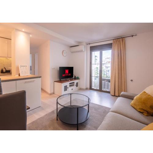 Two Bedroom apartment within Puerto Banus Marina