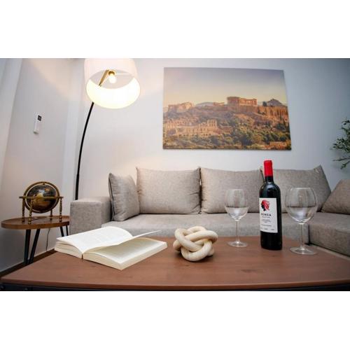 Two Bedroom Flat In Athens