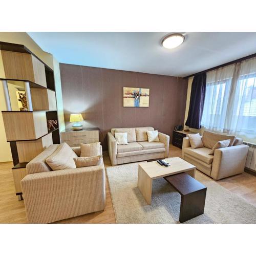 Two charming Studios in Trinity Bansko with balcony and free parking by Flat Mаnager