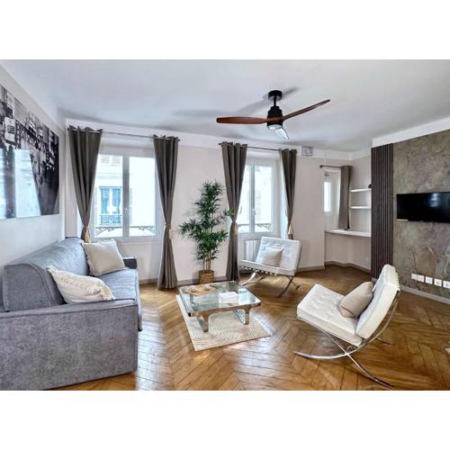 Typical Luxurious Parisian Getaway