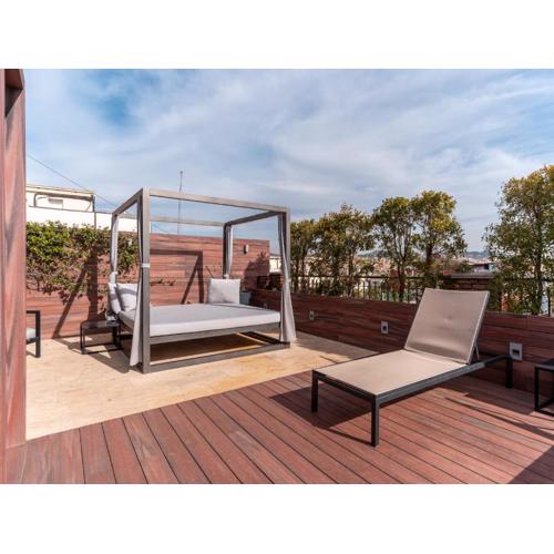 U232 Hotel