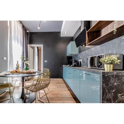 Ugo Bassi Apartments