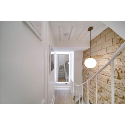 Ultra Central Town House by Architect - Louvre
