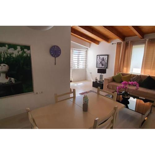 Umana Apartment - Stylish & City Center