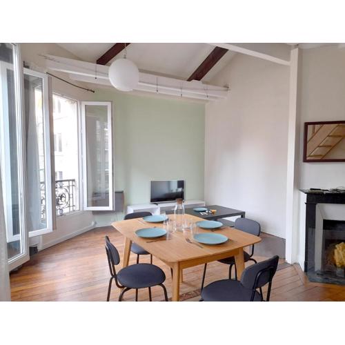 Un appartement parisien atypique - An atypical Parisian appartment