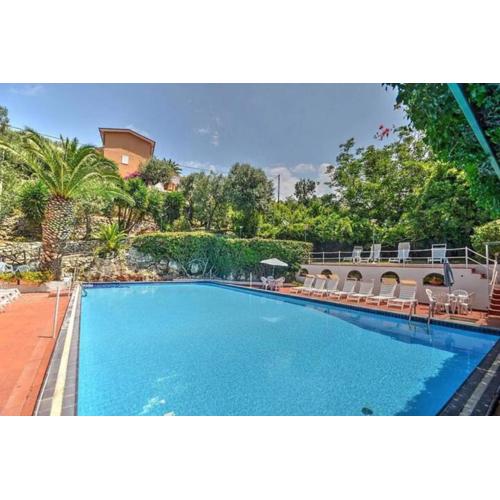 Un Paradiso a Sorrento con piscina