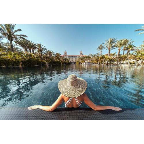 Unique Club at Lopesan Costa Meloneras Resort