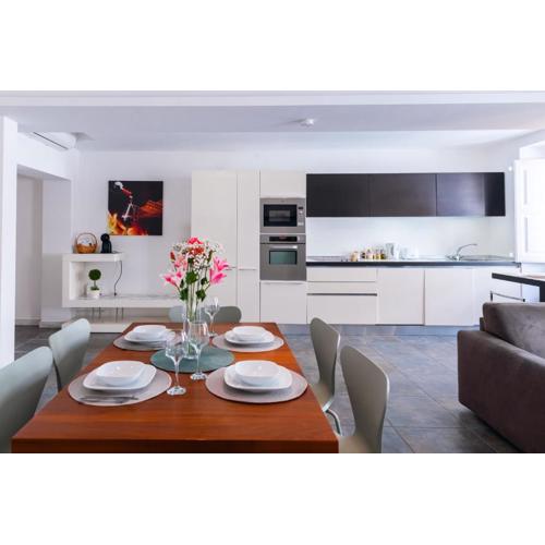 Unique & Spacious 2BR in Valletta Center by ArcoBnb