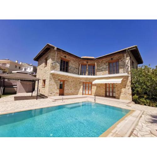 Unique Stonehouse Traditional Villa in Ayia Anna
