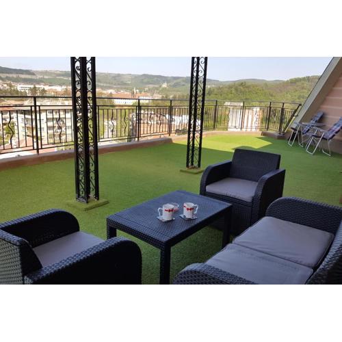 UNIQUE Studio- Great Balcony and View! PARKING possibility!