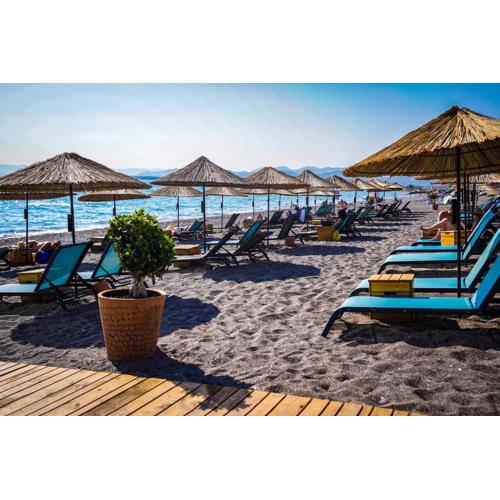 Uras Beach Hotel