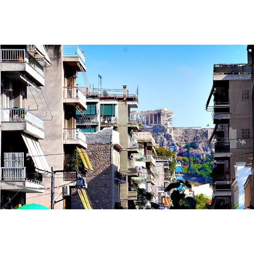 Urban Art Experience with Acropolis View