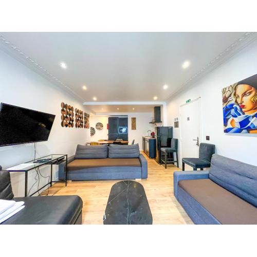 Urban Flat 104 - 4 Bedroom Flat Opera