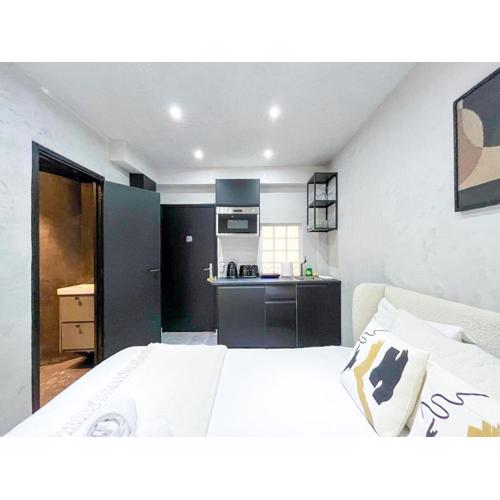 Urban Flat 11 - Studio Wagam Pereire